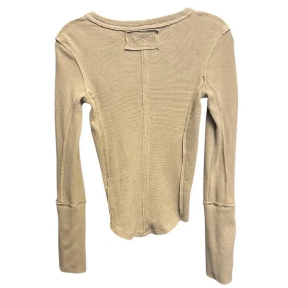 🆕WOT Free People Henley in Oatmeal - Picture 4 of 11